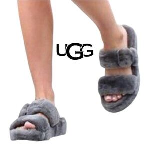 UGG (NWT) Women’s Sheepskin Fuzz Yeah Sandals Size 10